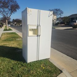 Free Working Fridge