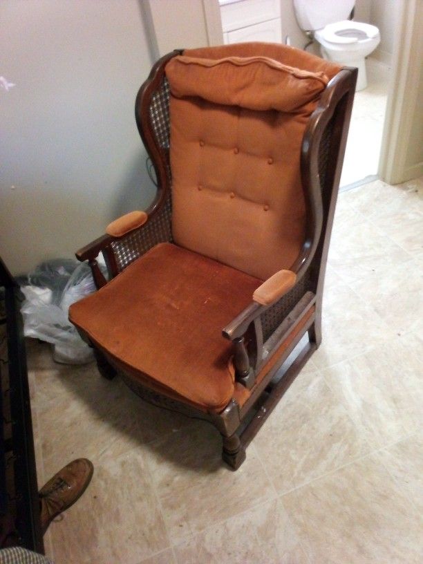 Awsome Soft Compty Chair