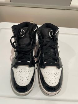 $30 Nike 7.5 woman