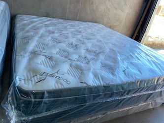 Brand new pillow top king size mattress