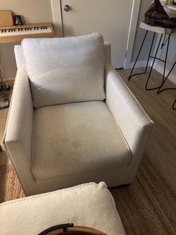 Accent Swivel Chair