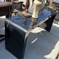 Black lacquer display table