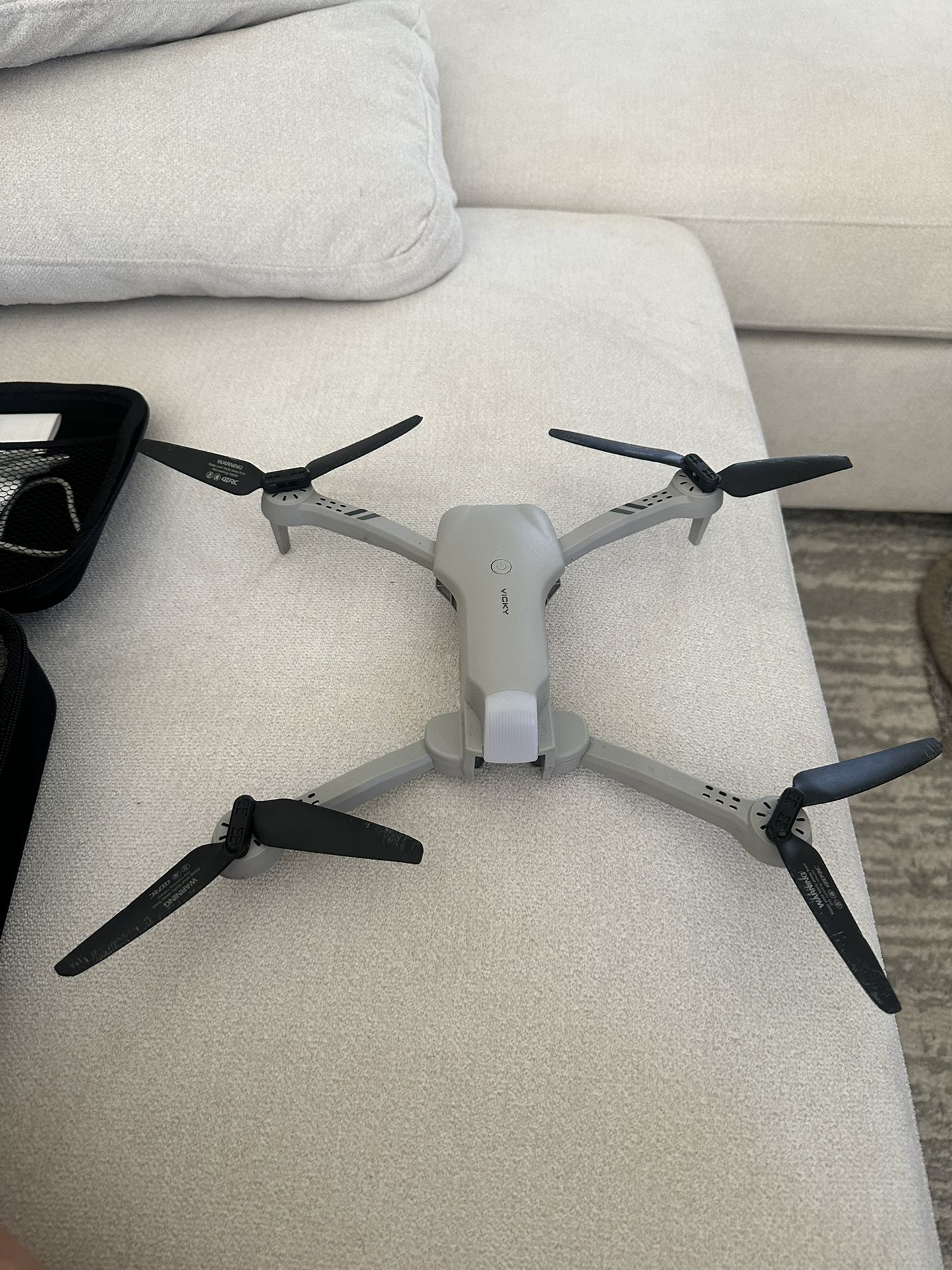 4DRC F10 DRON (F10 VICKY)