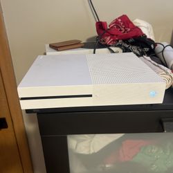 Xbox One S (console)