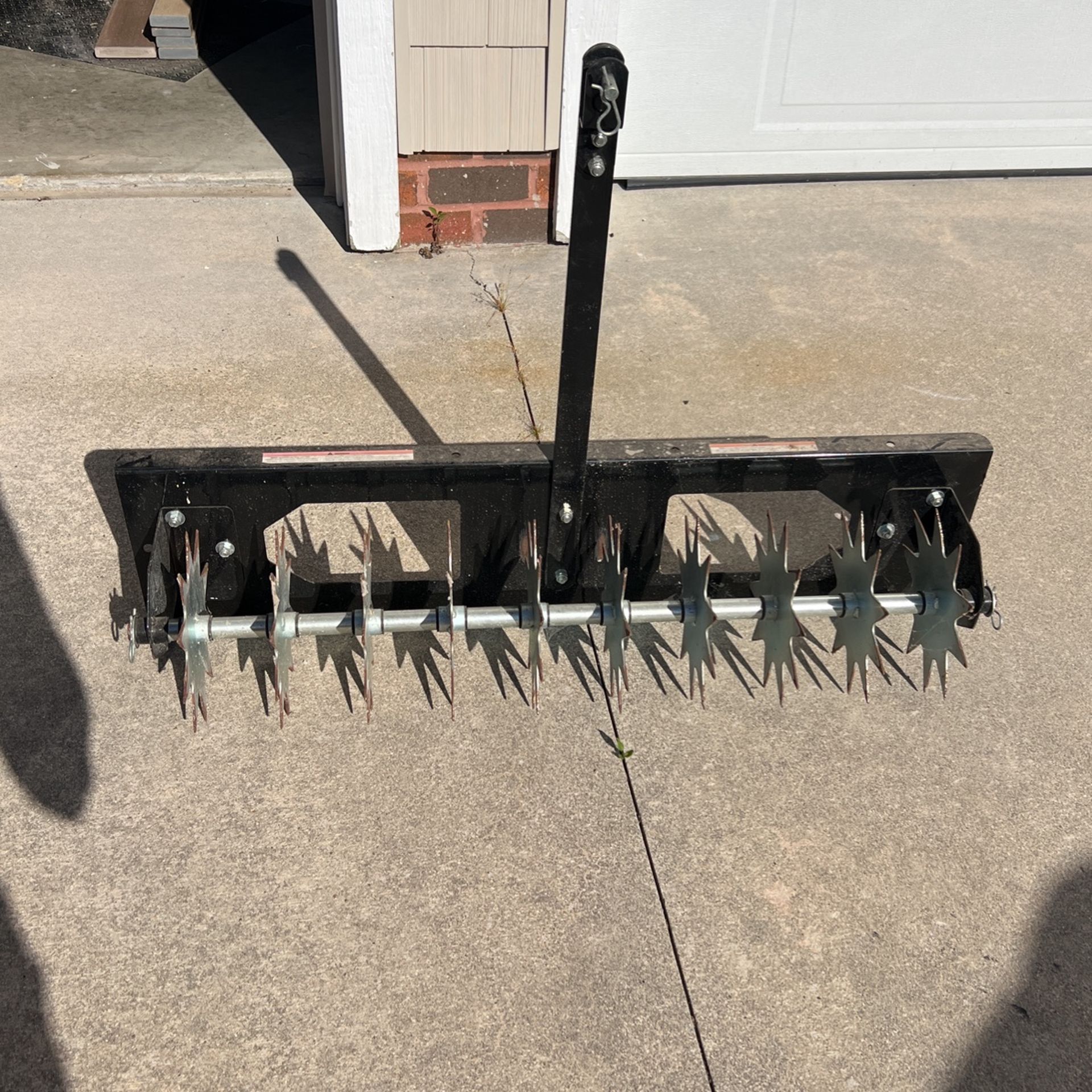 Strongway Spike Aerator