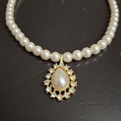 Vintage Roman Faux Pearl Pendant Necklace, Pearl Pendant Surrounded By Shimmering Crystals 18"