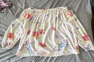 GAP Off The Shoulder Top