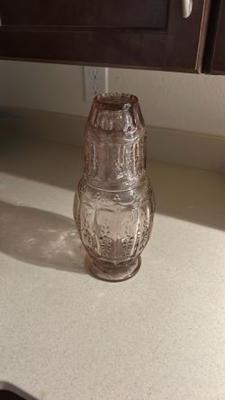 BED SIDE WATER VASE