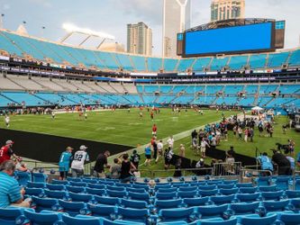 CHICAGO BEARS AT CAROLINA PANTHERS