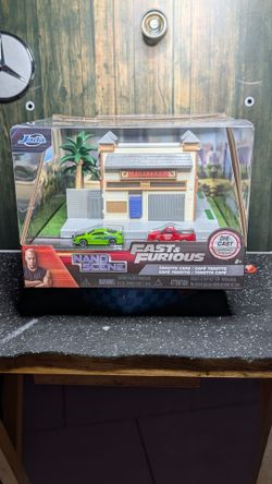 JADA TORETTO CAFE W/MITSUBISHI ECLIPSE & FORD F-150 "FAST & FURIOUS"