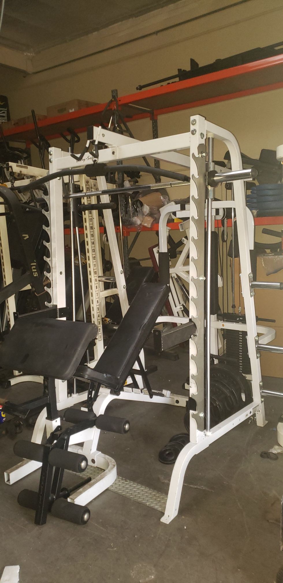 SERIES 7 LINEAR BEARING SMITH MACHINEBODYSOLID With bench and weights