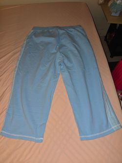 A Line Woman Blue Capri Sweatpants