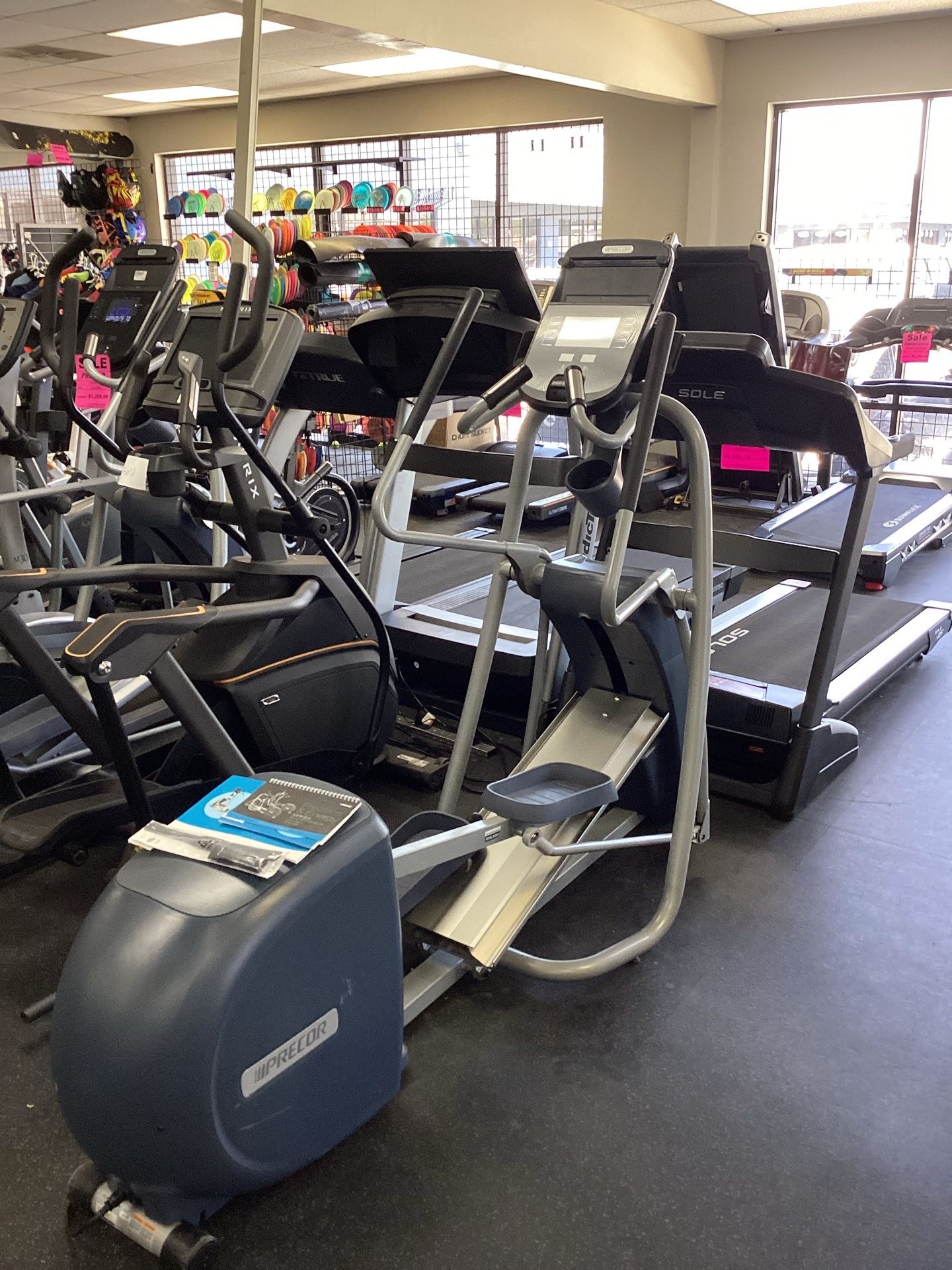 Precor EFX 447 High End Elliptical Cross Trainer Includes Warranty