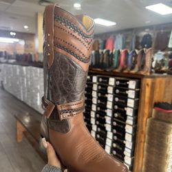 ATANADO BOOT LIGHT BROWN