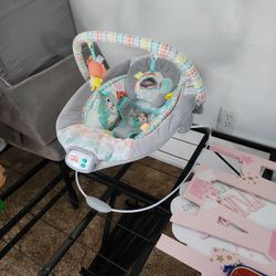 Vibrating Infant Chair 