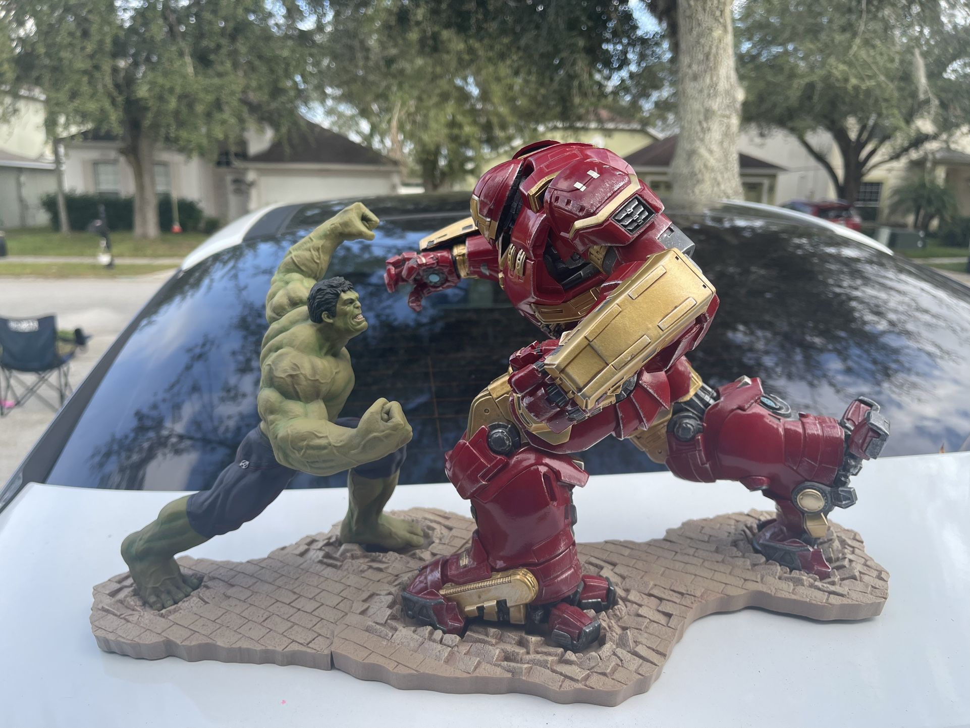 Hulk vs Hulkbuster Kotobukiya Artfx+ Statue 1/10 Scale Avengers Iron Man Marvel