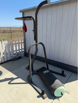 Punching bag/soeedbag stand OBO
