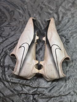 white nike elite cleats 