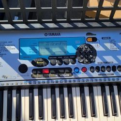 Yamaha PSR-225gm KEYBOARD
