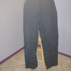 Black Dickies pants size tag missing waist 15.2" Across 