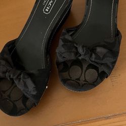 There Very Nice Slip On Made By Coach The Color Is Black The Size Is 8 