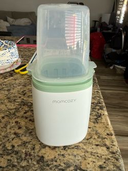 Momcozy bottle warmer