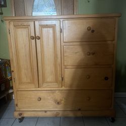 Pine natural wooden dresser