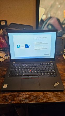 Lenovo Thinkpad T14 gen 1, i7-10th gen, 16gb ram, 256gb ssd. Comes with 65w type C charger