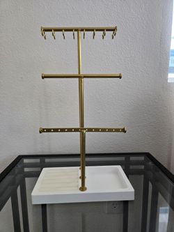 JEWELRY TOWER