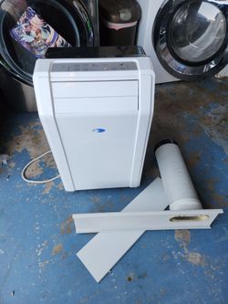 Like new portable ac with hose/ window kit / blows ice cold air fast/ can test before buying