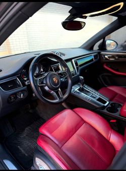 2015 Porsche Macan