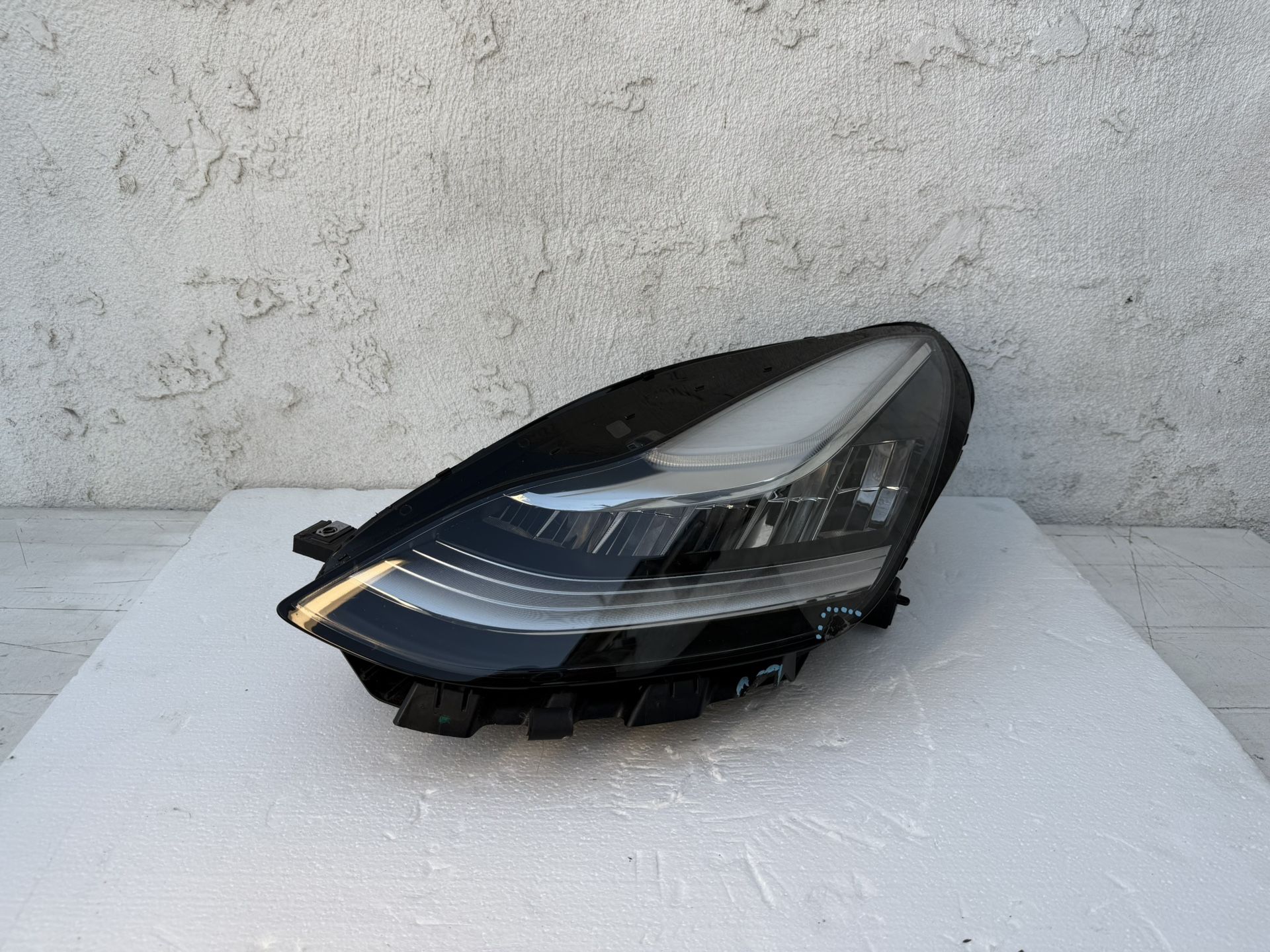2017 2020 TESLA MODEL 3 LEFT SIDE LED HEADLIGHT OEM 