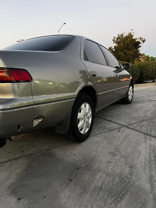 1999 Toyota Camry