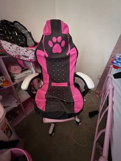 pink gaming chair