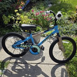 New 18in Chipmunk Rocket Kid's Bike