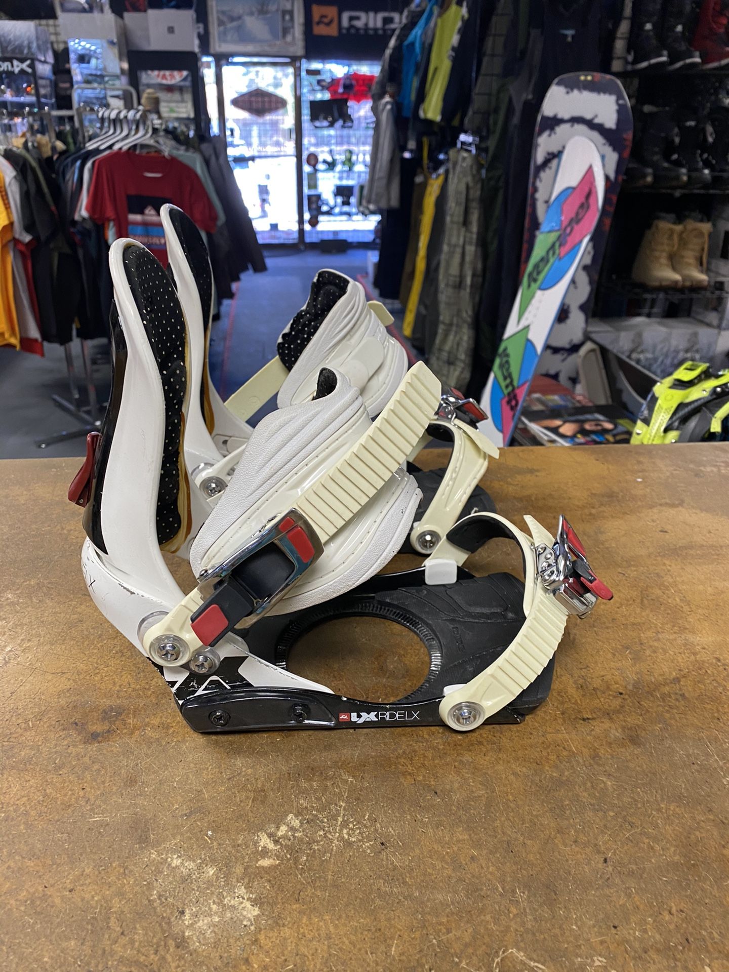 Ride Lx medium snowboard bindings certified with warranty