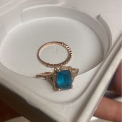 14k Gold Diamond Wedding Ring With Blue Gem