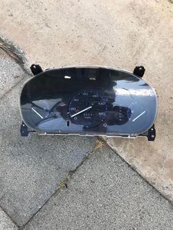 Cluster for a honda civic 1997 to 2000