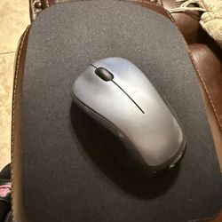 Logitech Wireless Mouse and Pad