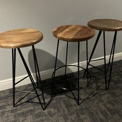 set of 3 bar stool $15 each