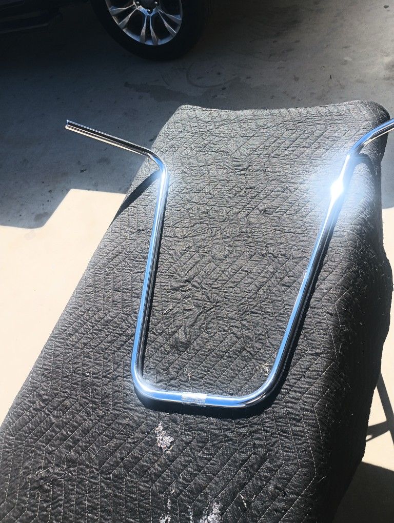Ape Hanger Handlebars For Beach Cruiser Or Lowrider Bike