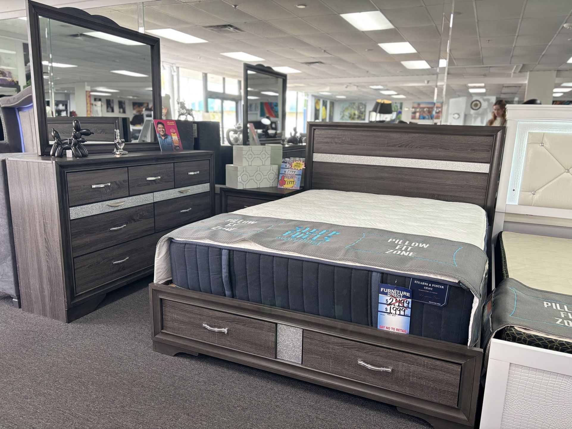 Wooden Style Bedroom Set 5pc W/ Storage Drawers ( We Deliver) For Sale ( Free Nightstand)