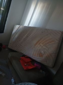 Twin memory foam mattress
