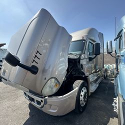 Freightliner 2017    850,000 Millas