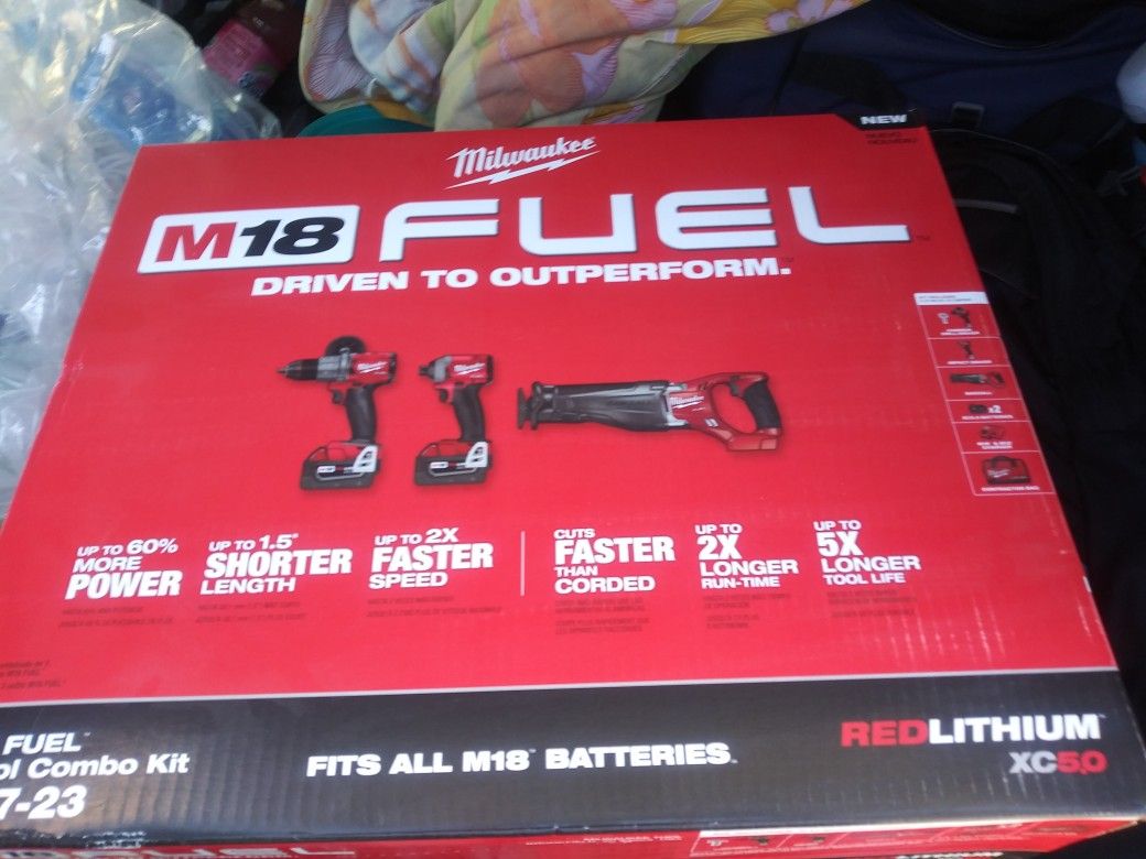 Milwaukee M18 FUEL 18-Volt Lithium-Ion Brushless Cordless Combo Kit (3-Tool) w/(2) 5Ah Batteries, Charger & Tool Bag