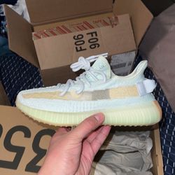 Adidas Yeezy Boost 350 V2 (Hyper Space)