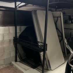  Lifetime 6 Foot Rectangle Folding Table