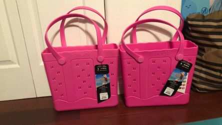 Pink neon bright fuchsia Hurley beach totes
