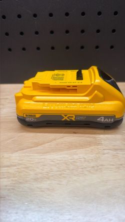 DeWalt 20V XR 4Ah Lithium-Ion Battery