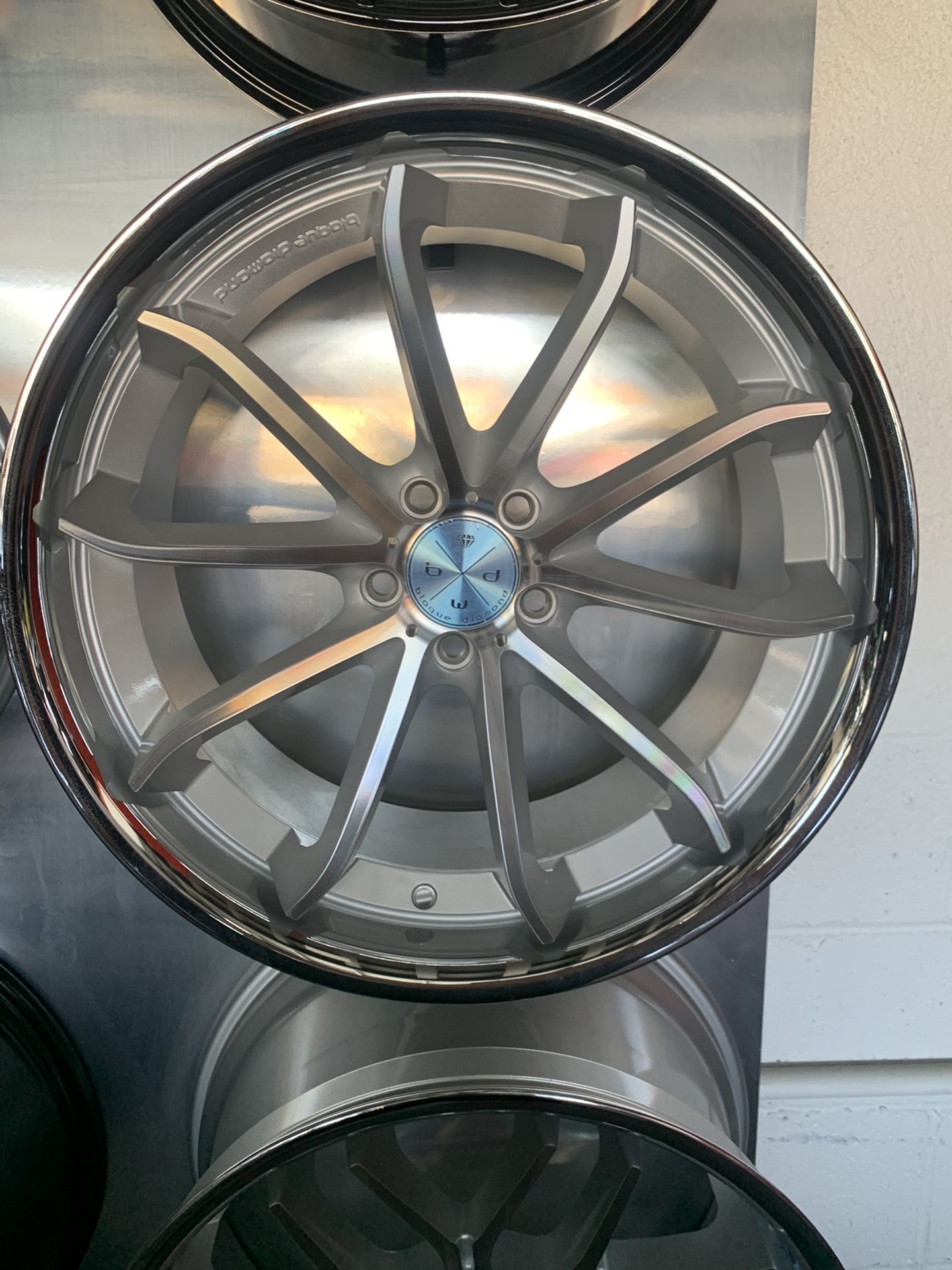 Bd23 BLAQUE DIAMOND BD23 20” 22” Rims and Tirez for Sale in Montebello, CA ...